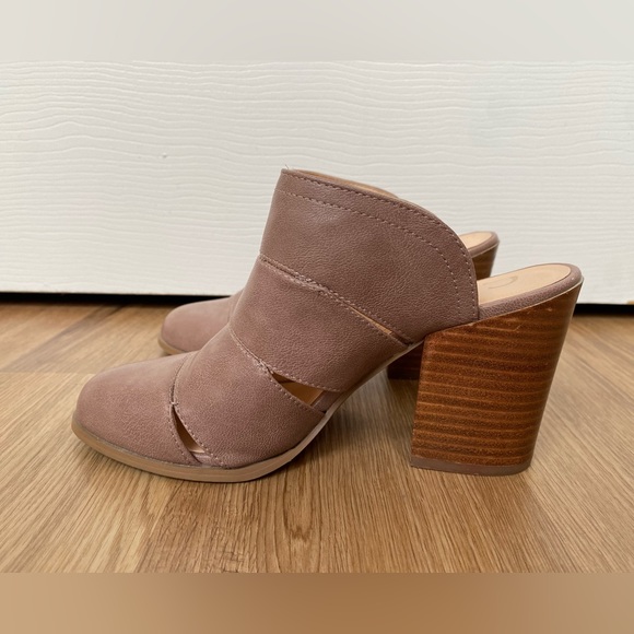 CCOCCI block heel booties / size 7 - Picture 6 of 10